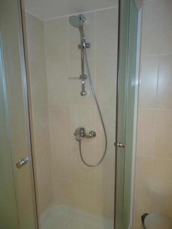 Petralona Apartment Agios Athanasios Quarto foto